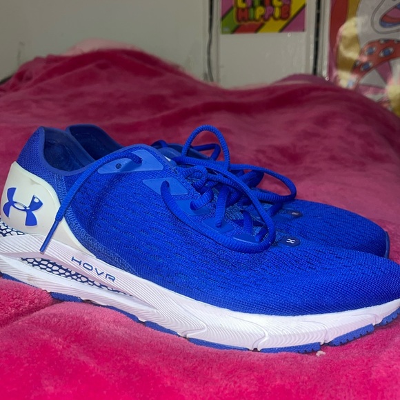 SETON HALL UNIVERSITY SHOES - Picture 6 of 6